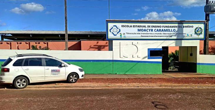 Em escola pública na cidade de Chupinguaia, aluna se recusa a entregar celular e Polícia Militar é acionada