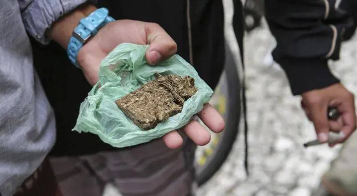 Núcleo de Inteligência da Polícia Militar estoura “boca de fumo” frequentada por médico e advogado, em Vilhena