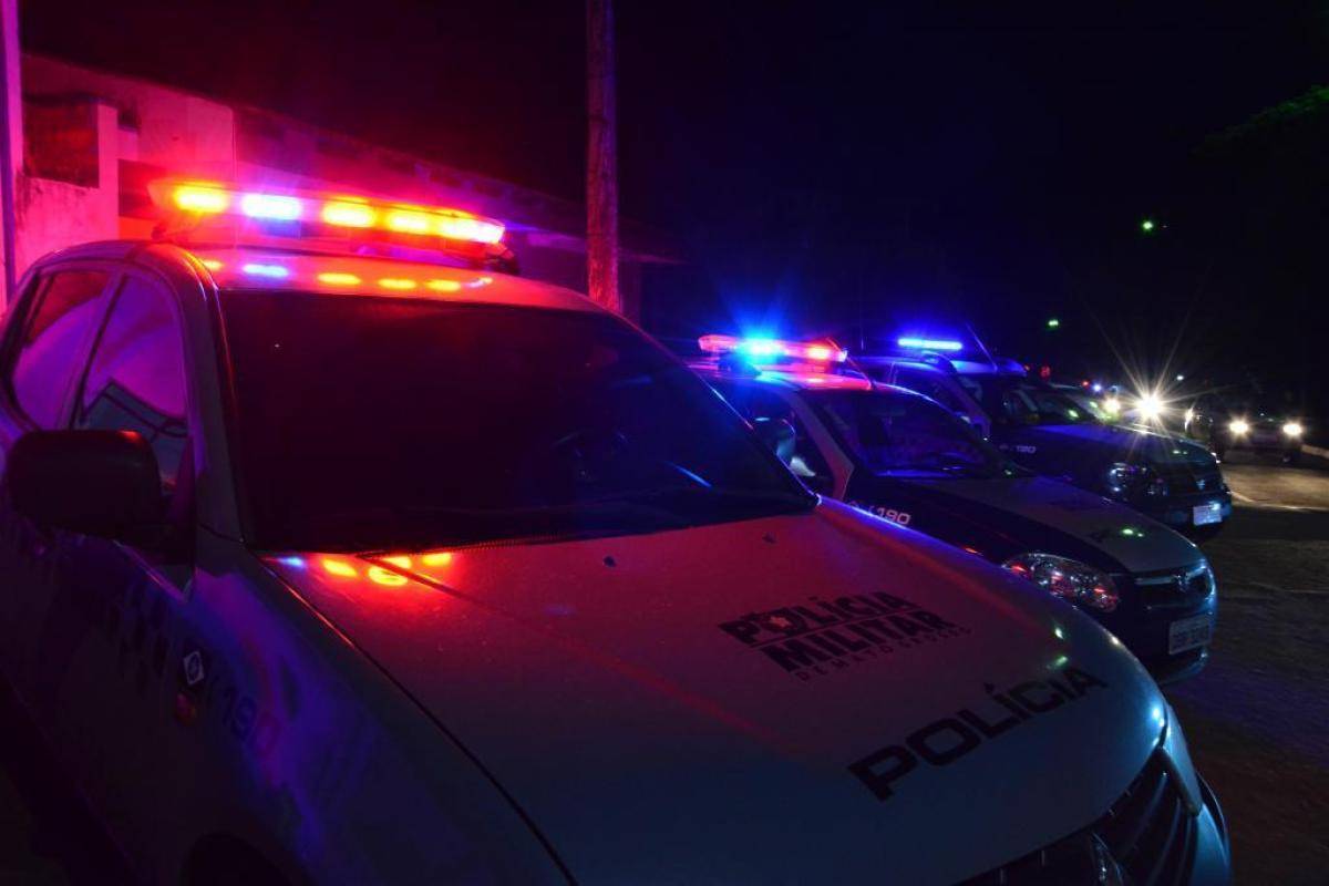 Em cidade próxima, mulher é espancada pelo ex, tem filho ameaçado de morte e e sai ensanguentada pedindo socorro pelas ruas