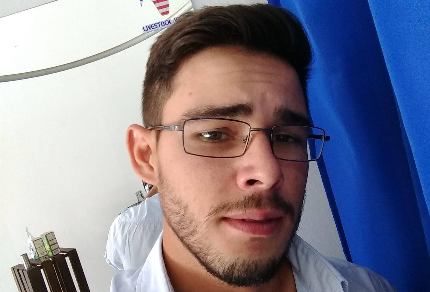 Caminhoneiro esfaqueado está em estado crítico em Vilhena; horas antes do ataque violento, ele estava comemorando aniversário da filha