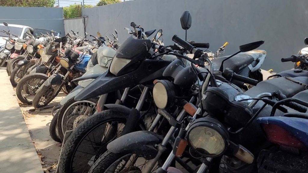 Três motocicletas e baterias são furtadas em depósito de veículos da Polícia Civil na região central de Vilhena