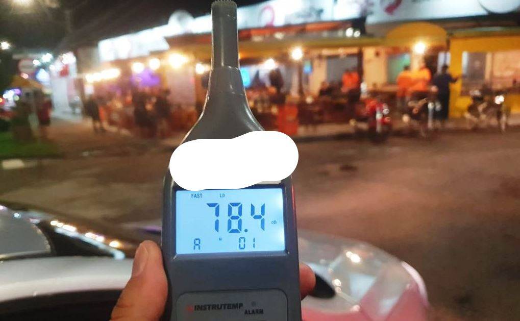 PM é acionada duas vezes na madrugada e donos de conveniência denunciada por perturbação de sossego são presos, em Vilhena