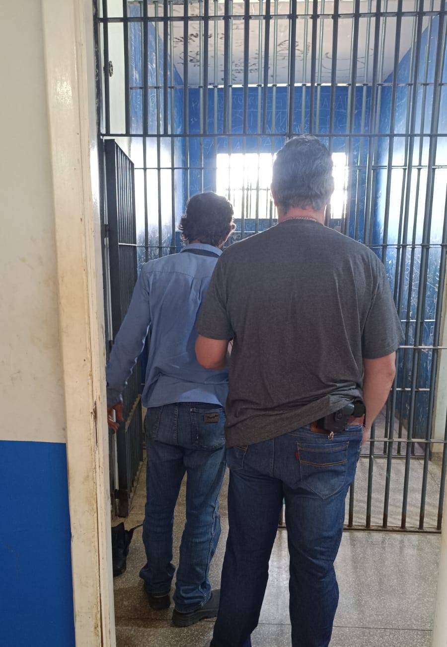 Polícia Civil prende em flagrante homem suspeito de violência doméstica, em Vilhena