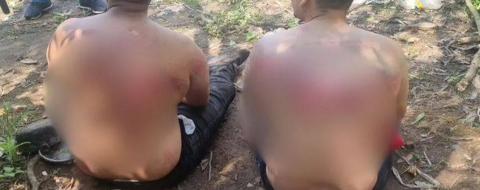 Em cidade na divisa de MT com RO, vizinhos escutam gritos e polícia salva rapazes de 19 anos que seriam executados por facção