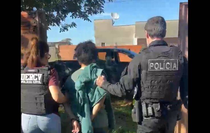 Disputa por filho adotado teria levado caminhoneira de 43 anos a matar idosa e espancar a atual namorada da ex-esposa, em Vilhena