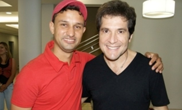 Cantor descoberto por Daniel em Vilhena faz show de estréia neste sábado