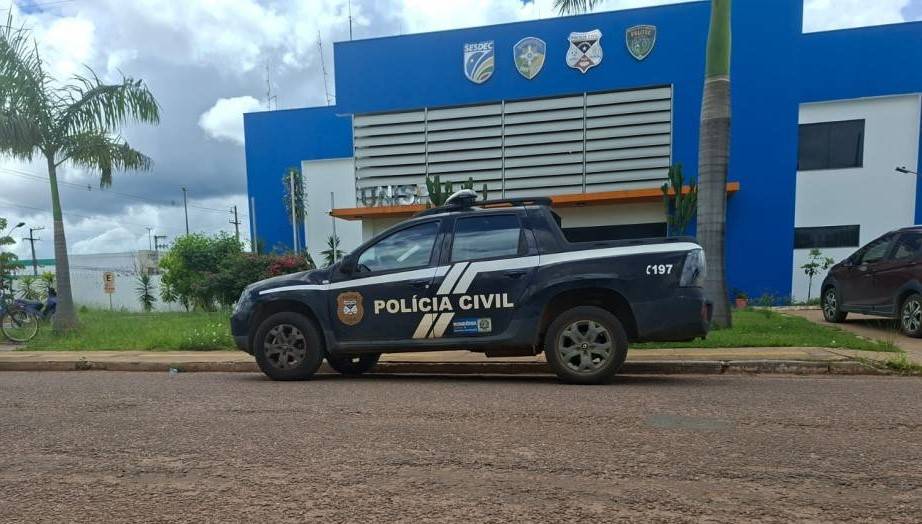 Homem diz à polícia que a esposa o agrediu com tijolada na cabeça e ameaçou “mandar matá-lo”, em Vilhena