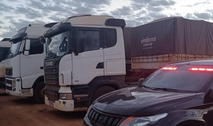 Polícia Civil de MT cumpre mandados em investigação sobre esquema de furto de cargas de soja em cidade na divisa com Rondônia