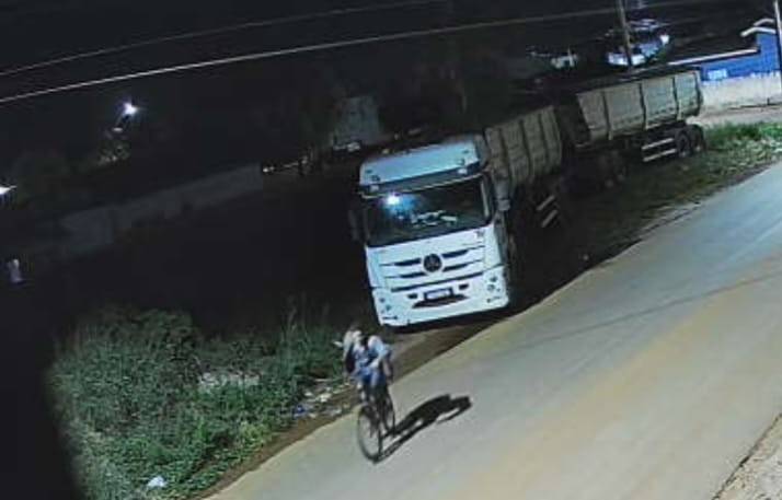 Após pedir dinheiro e motorista negar, ladrão ataca carreta estacionada e foge levando botija de gás, em Vilhena