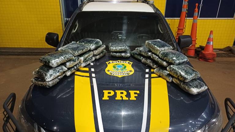 Agentes da PRF em Rondônia apreendem mais de 13 kg da droga conhecida como “supermaconha”, em Vilhena
