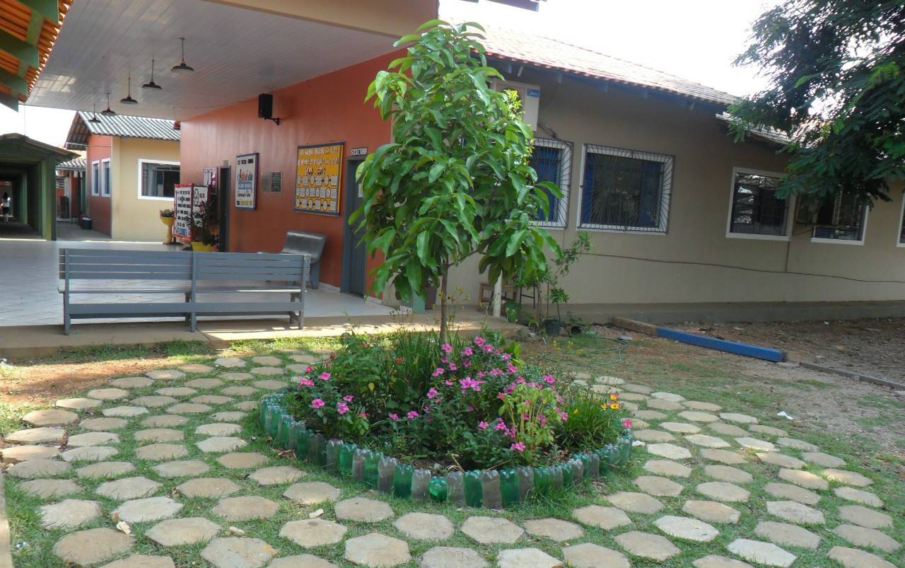 Aluna de 14 anos ameaça espancar colega de 13, diz que é “faccionada” e promete “pegar todo mundo” em escola de Vilhena