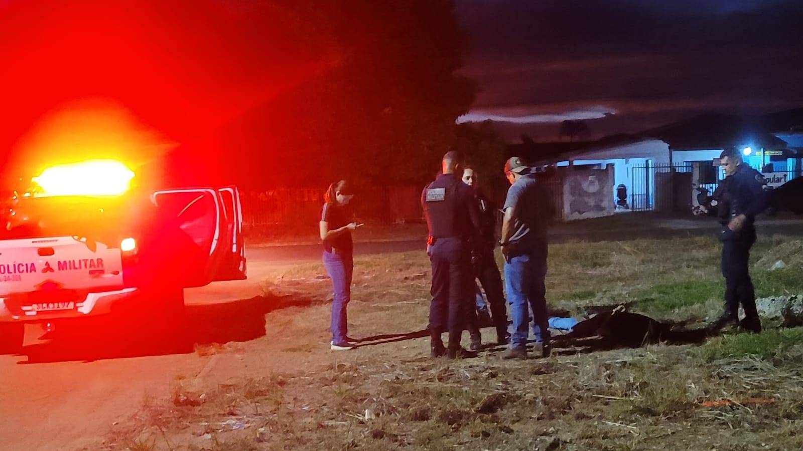 Leitor do FOLHA DO SUL fotografa prisão de homem que sofreu queda de moto ao tentar fugir da Polícia Militar, em Vilhena