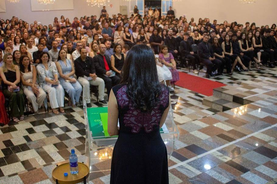 Cerimônias acadêmicas marcam reta final do semestre na Favoo