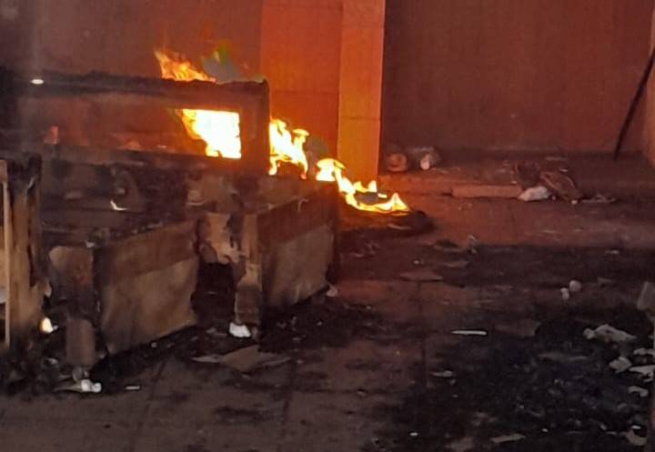 ASSISTA VÍDEO: “Cracolândia” que desafia autoridades amanhece literalmente “pegando fogo”, em Vilhena