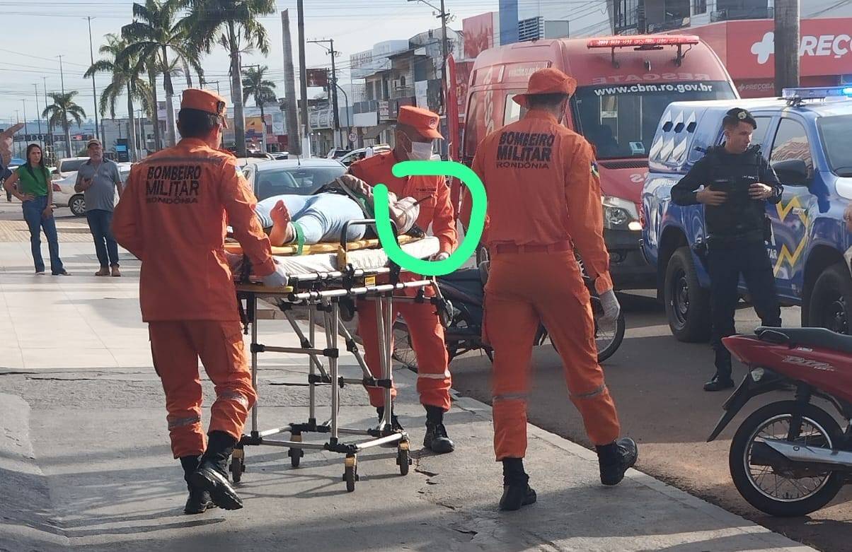 Mulher grávida sobrevive a tentativa de feminicídio em Cerejeiras, mas fica com faca cravada no braço; ex-marido foi preso