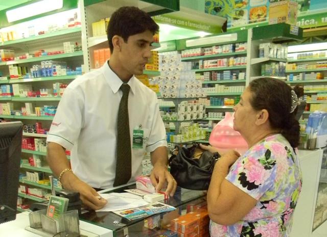 Empresas oferecem atendimento diferenciado a clientes idosos em Vilhena