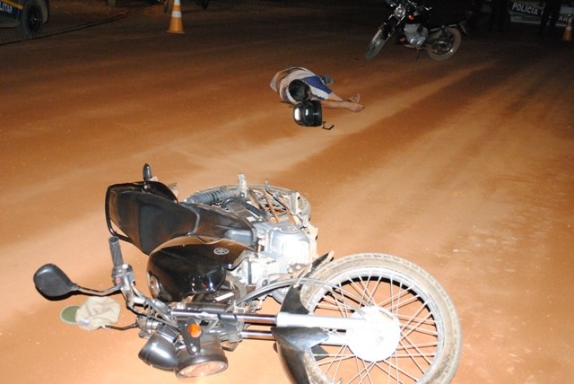Motos se chocam: um morre, outro sai ferido e bafômetro confirme embriaguez