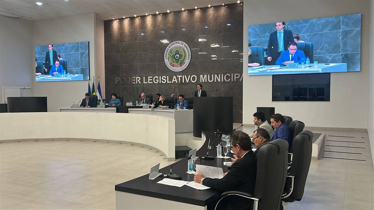 Após vereadores aumentarem os próprios salários em Vilhena, FOLHA DO SUL revela os valores pagos nas maiores cidades de RO