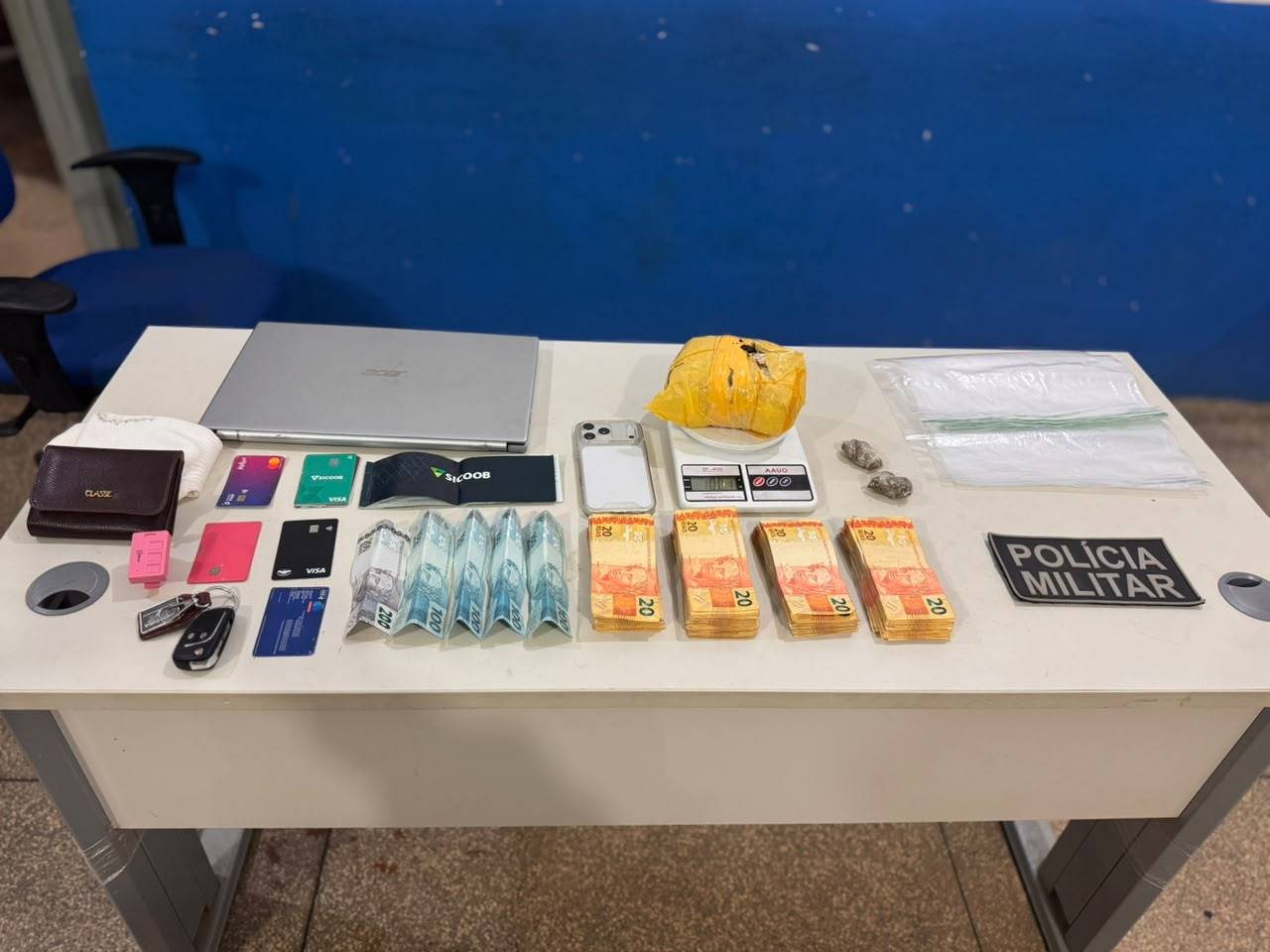 Duas mulheres atuando no tráfico de drogas são presas com 1 kg de haxixe e mais de R$ 8 mil em dinheiro vivo, em Vilhena