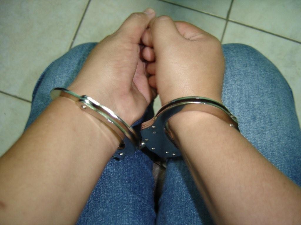 Condenada por tráfico de drogas em cidade vizinha, mulher é presa dentro de hospital público, em Vilhena