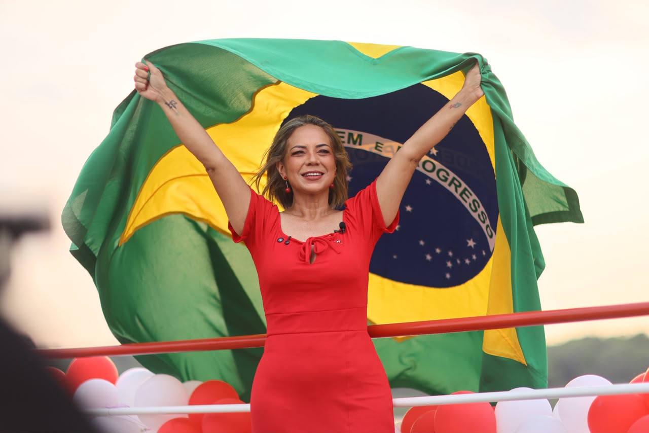 Candidata ao Senado, Luciana Oliveira se concentra na capital na reta final e diz que confia no “DataPovo”
