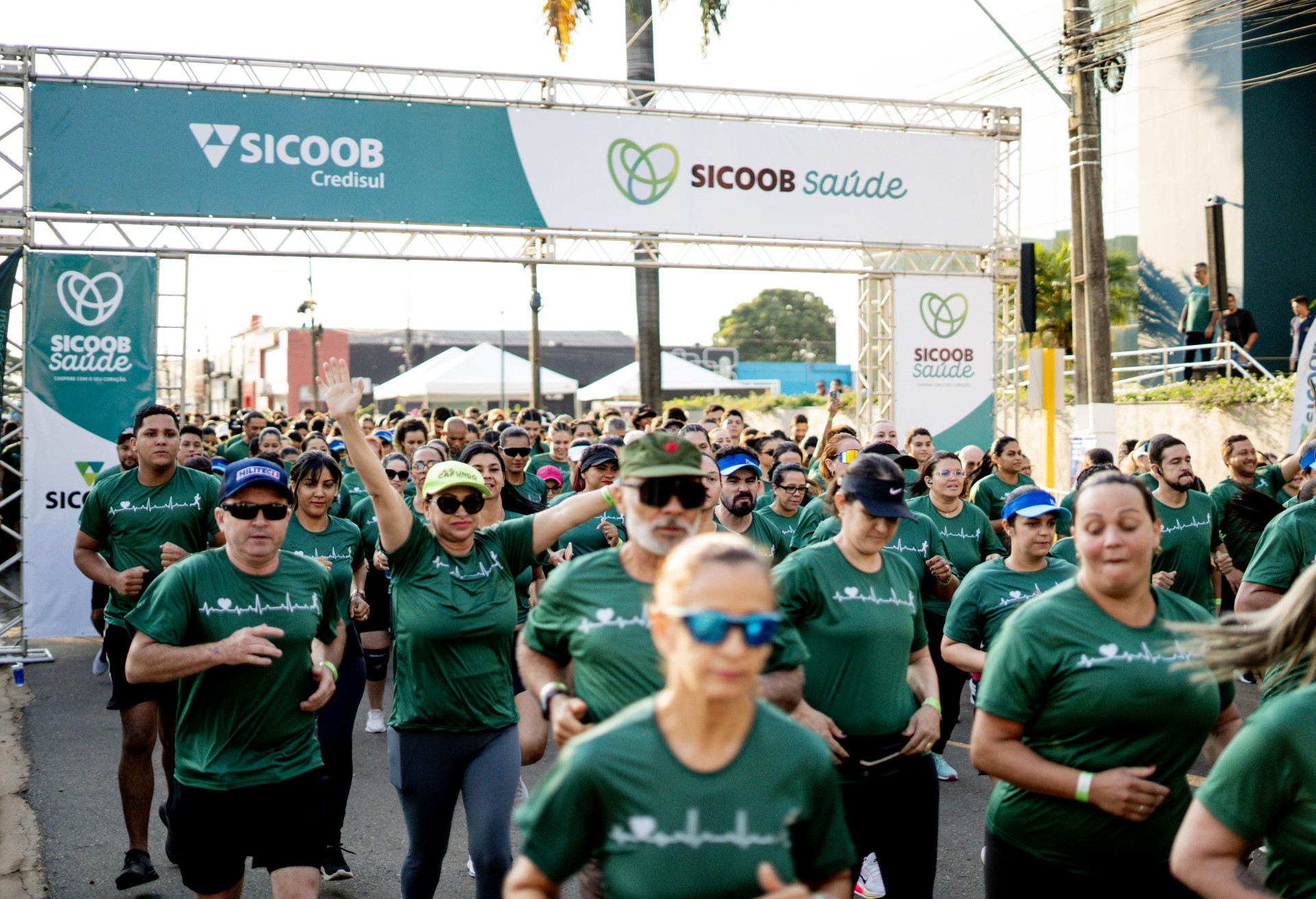 Sicoob Saúde reúne mais de 10,9 mil inscritos para corridas em 25 cidades
