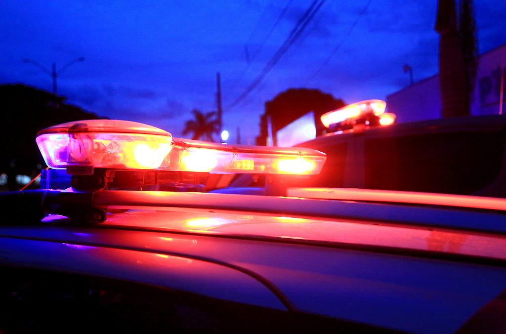 Aparentemente surtado, homem invade casa e persegue mulher a caminho do trabalho, em Vilhena