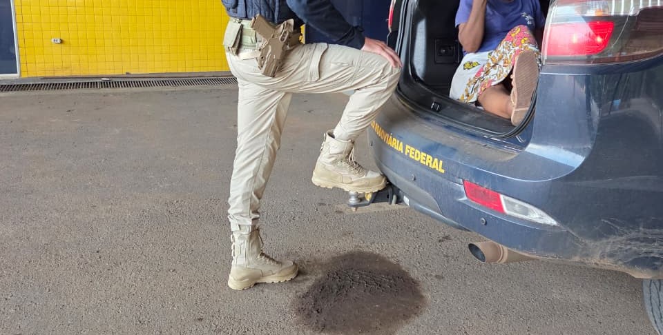 Mulher de 65 anos é resgatada pela PRF na BR 364, em Vilhena, e diz que tentaria chegar a pé até Goiânia
