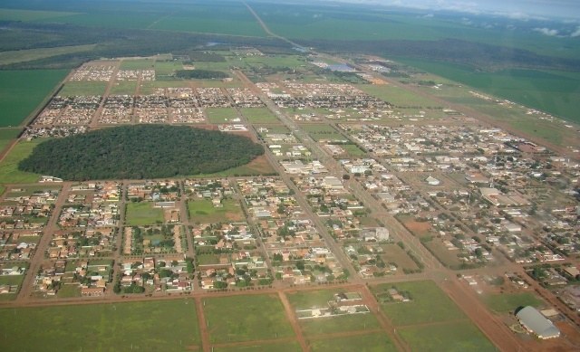 Quadrilha atira, assalta banco e faz reféns em cidade do Mato Grosso