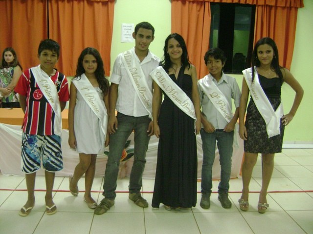 Escola municipal escolhe Miss e Mister que desfilarão no 7 de setembro