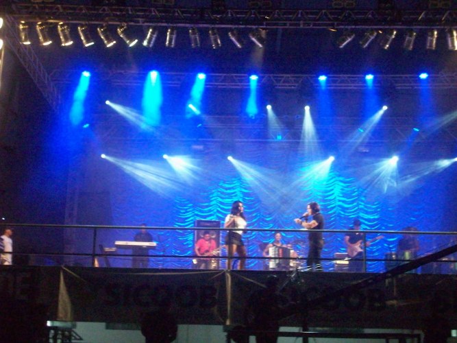 Calcinha Preta faz show sonolento na noite de abertura da 31ª Expobib