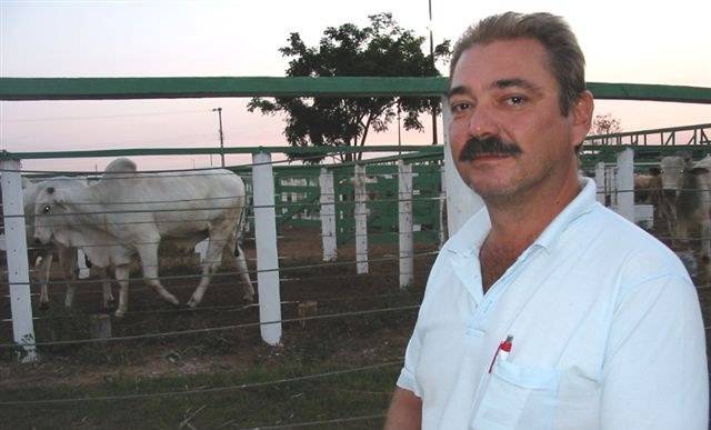 Médico veterinário do Idaron morre aos 53 anos e é sepultado em Vilhena