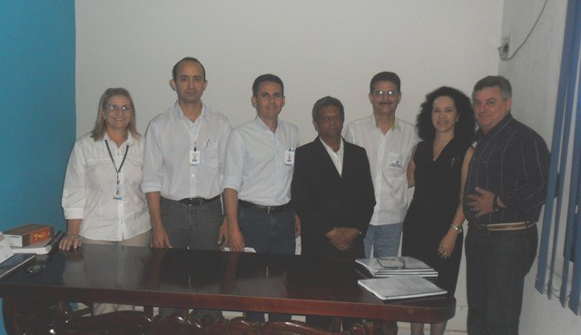 Após reunião no Procon, Ceron escala funcionária para atender consumidores