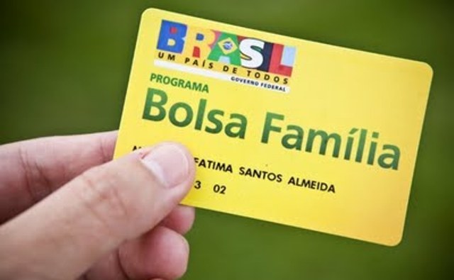 Programa Bolsa Família passa atender até cinco crianças por família