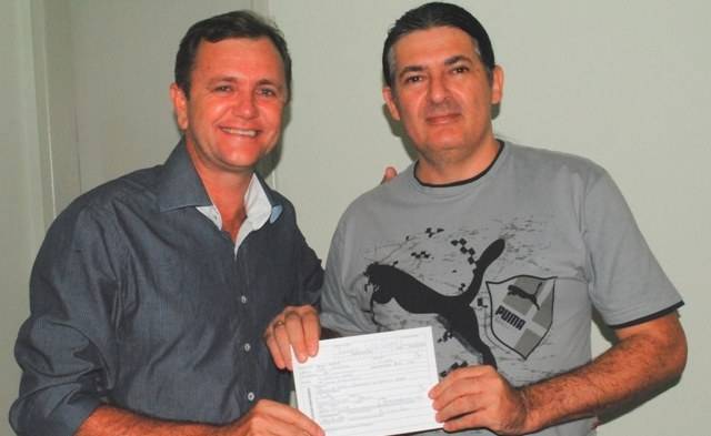 Padre se filia pela primeira vez e está apto a disputar eleições em Vilhena
