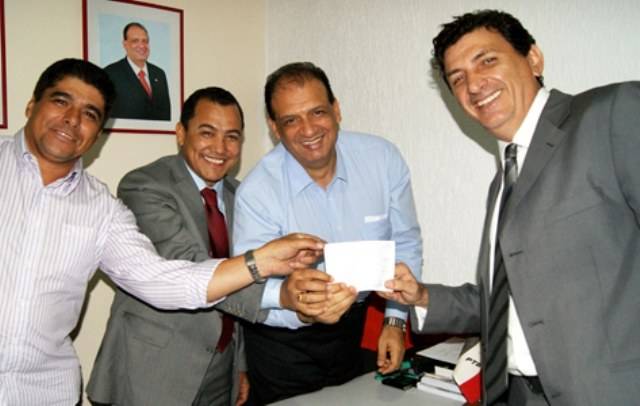 Juiz que marcou época em Vilhena se filia ao PTB, mas nega candidatura
