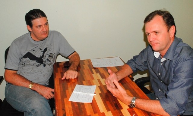 Com filiação de Melki, padre desiste do PTB e vai para o PV de Goebel