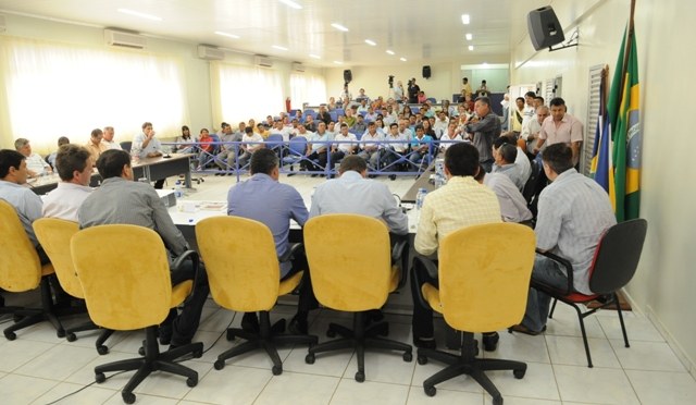 Vereadores aprovam dois concursos que haviam acabado de rejeitar