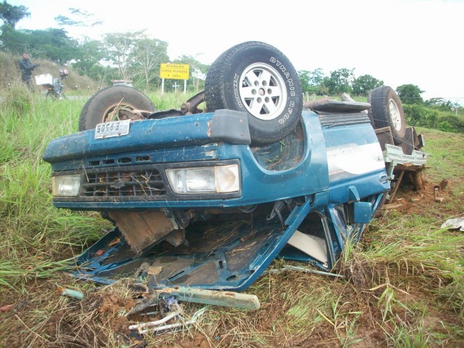 Grave acidente na estrada Vilhena-Colorado deixa motorista em estado gravíssimo