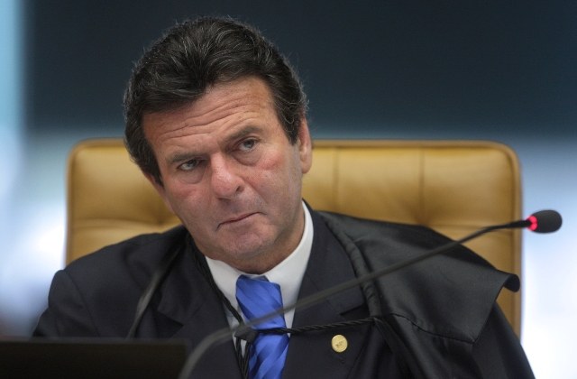 Relator da Ficha Limpa no STF antecipa voto: “Vai valer na eleição de 2012”