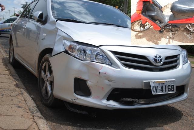 Acidente envolvendo carro e moto deixa mulher com suspeita de fratura