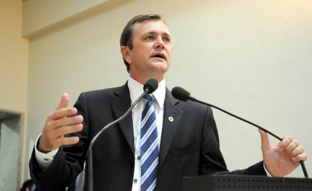 Em Vilhena, deputado desmente prisão do presidente da Assembléia de Rondônia