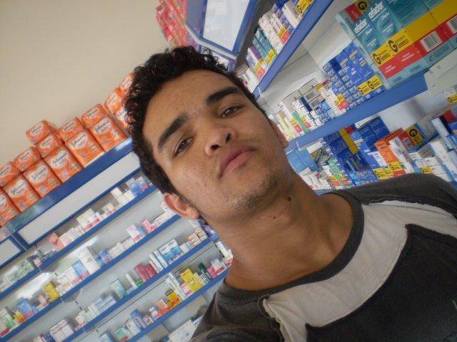 CAMINHONEIRO FOGE DEPOIS DE ATROPELAR E MATAR JOVEM