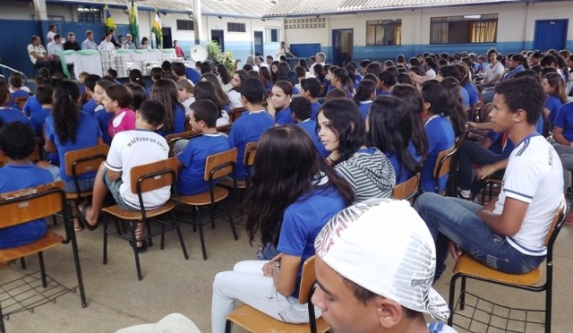Alunos, pais e servidores escolhem hoje diretores de escolas em Vilhena