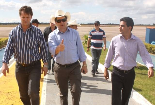 Senador, prefeito e vereadora lutam contra expulsão de agricultores em Vilhena
