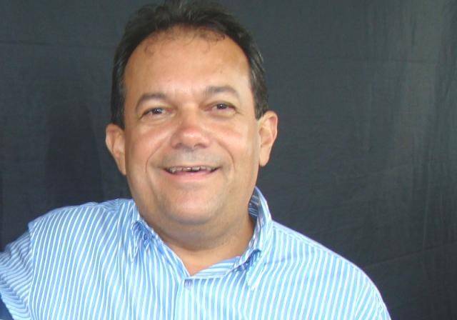 Atacado por boi em sua fazenda, ex-deputado viu a morte de perto