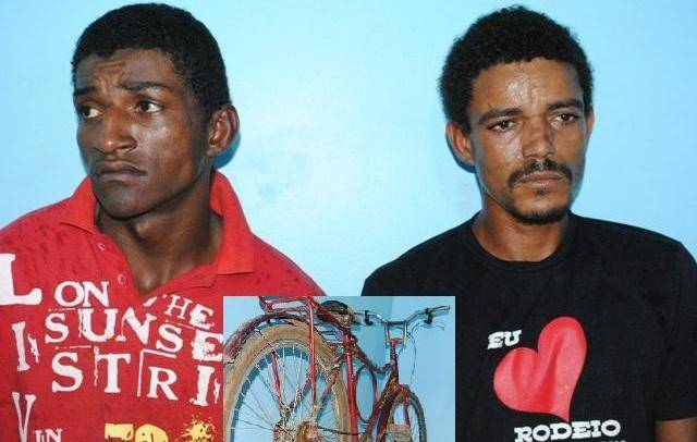 Flagrados roubando bicicleta no centro, homens resistem a abordagem da polícia