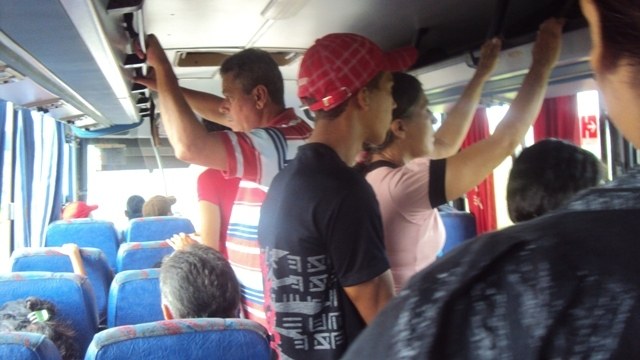 Eucatur desrespeita a lei e faz passageiros viajarem mais de 100 km em pé