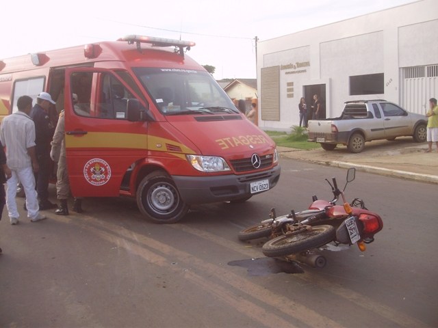 Cachorro derruba motociclista no Jardim Eldorado