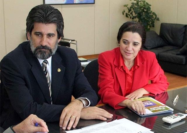 Raupp e Marinha fazem “luas de mel” em viagens pagas pela Câmara e o Senado
